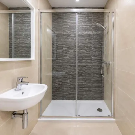 Bnbnova - 2br With Balcony & Sea Views In Spinola Bay *