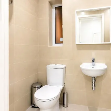 Bnbnova - 2br With Balcony & Sea Views In Spinola Bay Appartement *